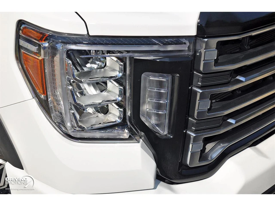 2022 GMC Sierra 5th Gen - Image 7 of 31