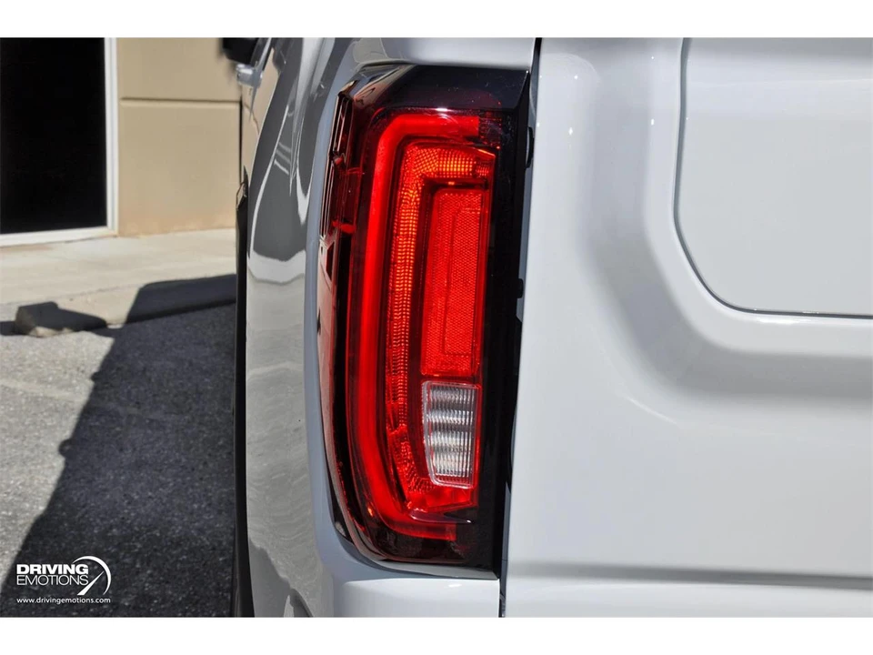 2022 GMC Sierra 5th Gen - Image 23 of 31