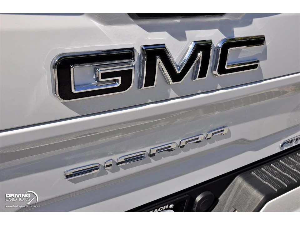 2022 GMC Sierra 5th Gen - Image 29 of 31