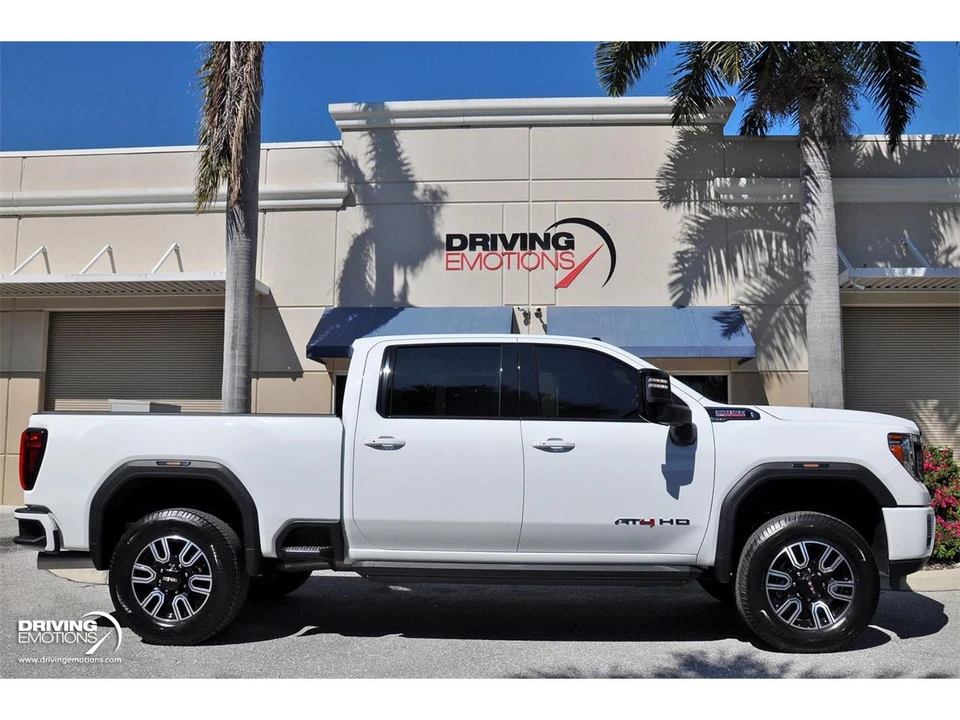 2022 GMC Sierra 5th Gen - Image 9 of 31