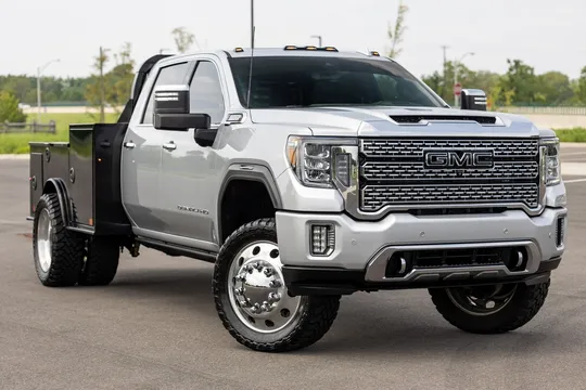 2022 GMC Sierra 3500HD 4WD Crew Cab 172" Denali