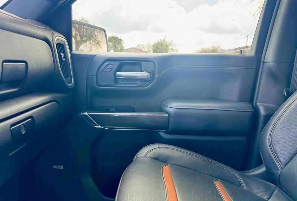 2022 GMC Sierra 5th Gen - Image 14 of 16