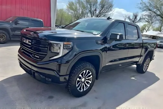 2022 GMC Sierra AT4
