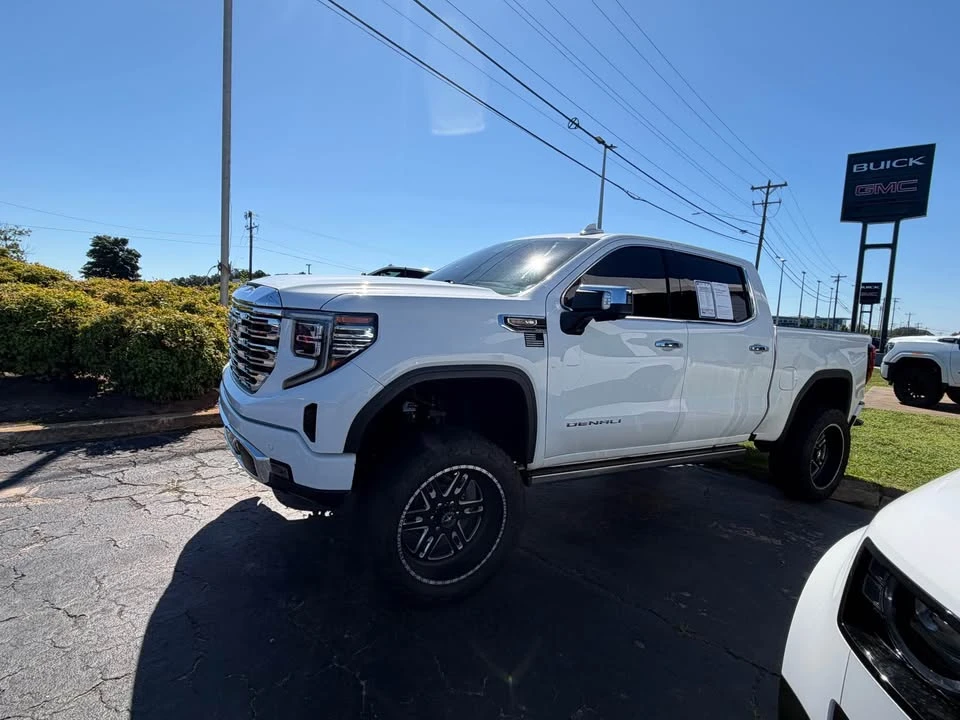 2022 GMC Sierra 4th Gen - Image 2 of 12