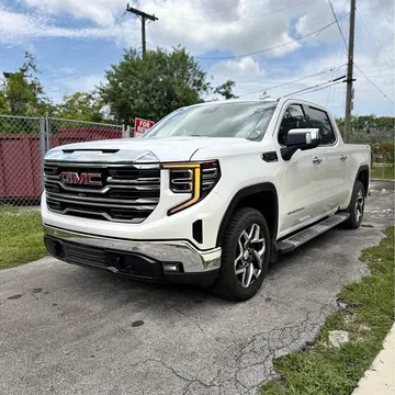 2022 GMC Sierra 1500 Crew Cab SLT