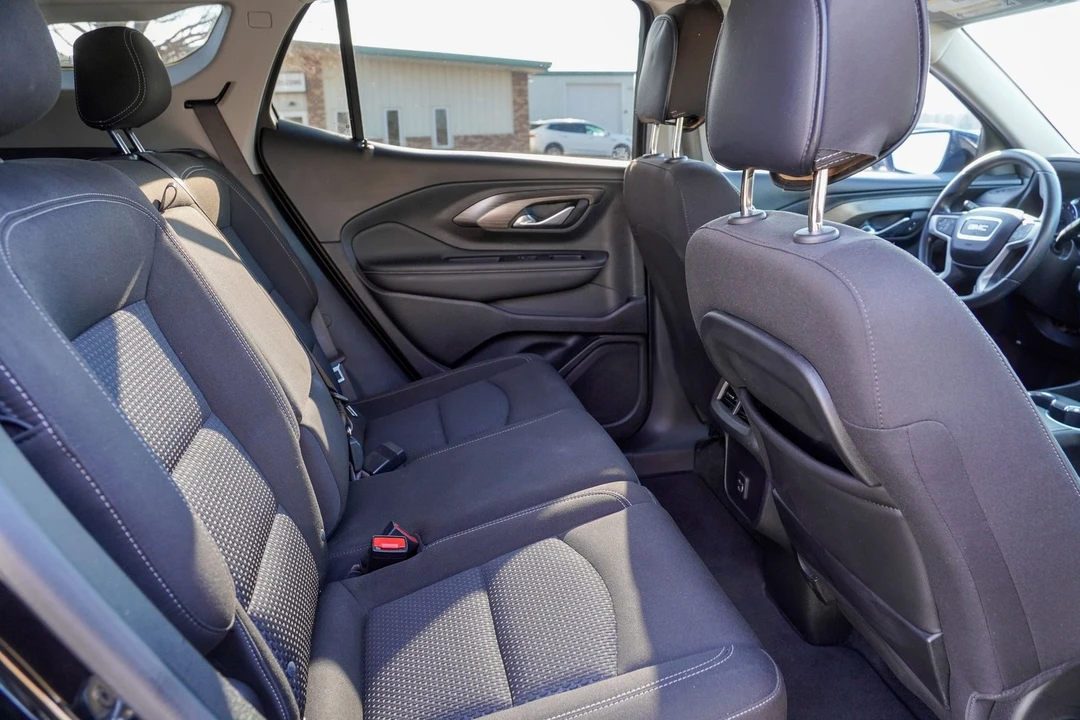 2022 GMC Terrain - Image 14 of 31
