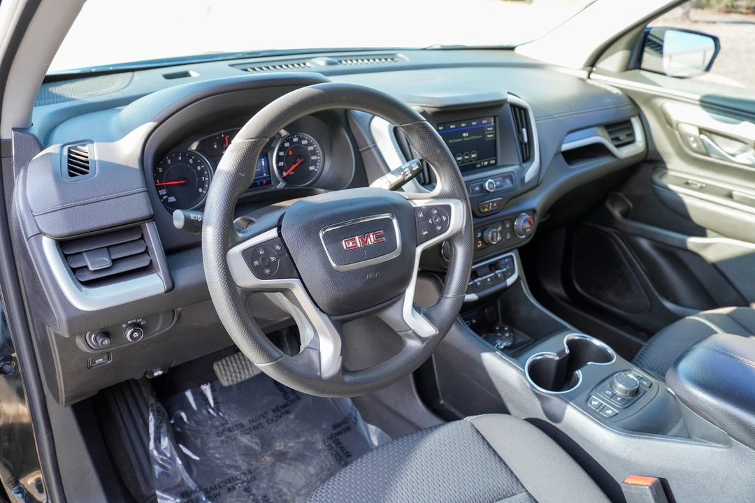 2022 GMC Terrain - Image 10 of 21