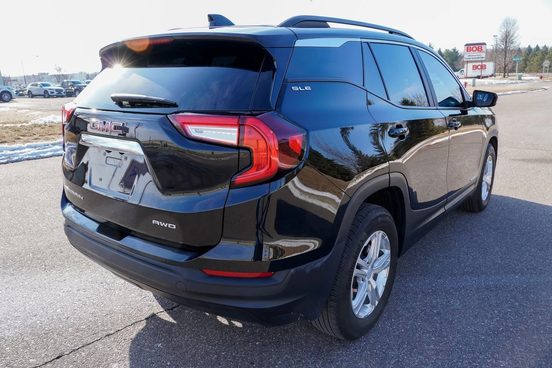 2022 GMC Terrain - Image 3 of 21