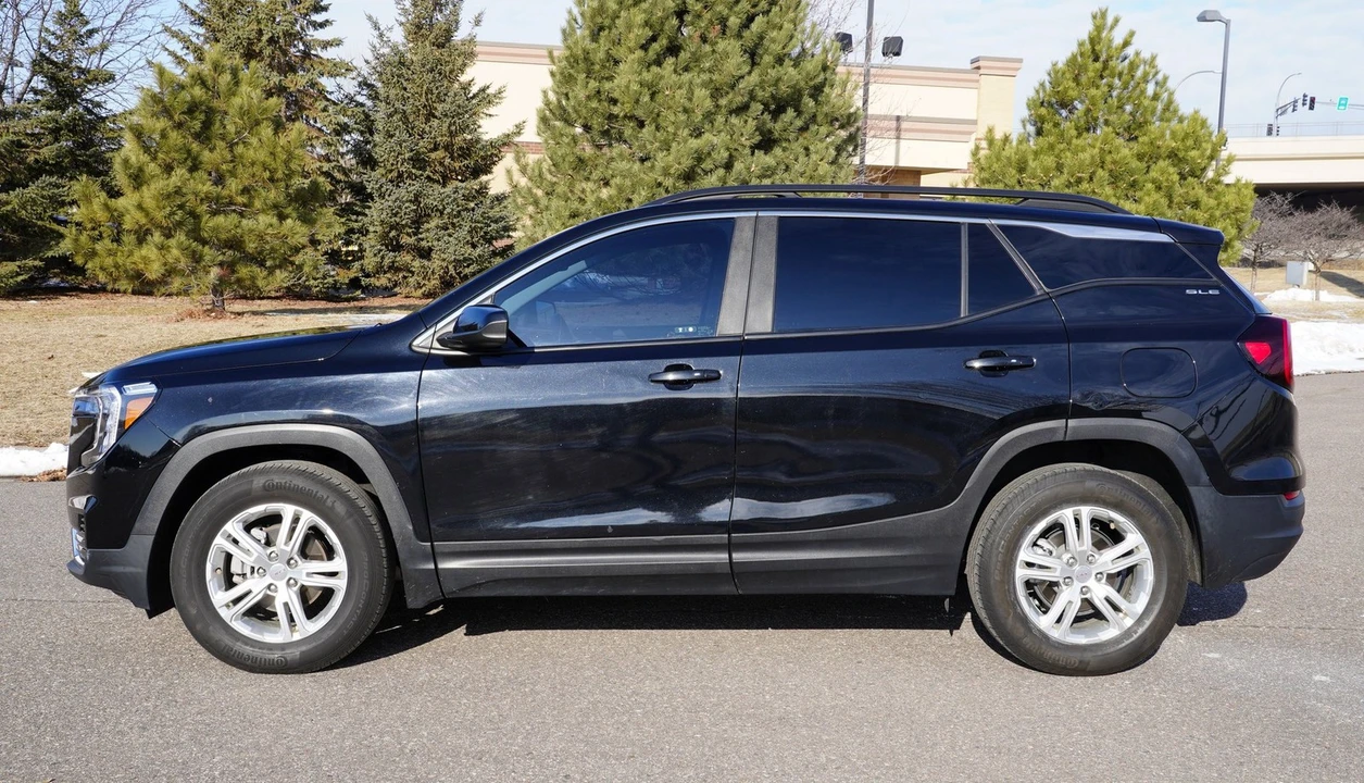 2022 GMC Terrain - Image 7 of 21