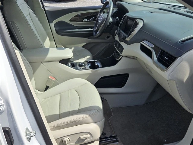 2022 GMC Terrain - Image 15 of 21