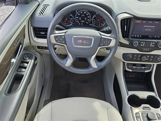 2022 GMC Terrain - Image 11 of 21