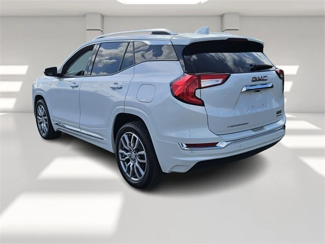 2022 GMC Terrain - Image 3 of 21