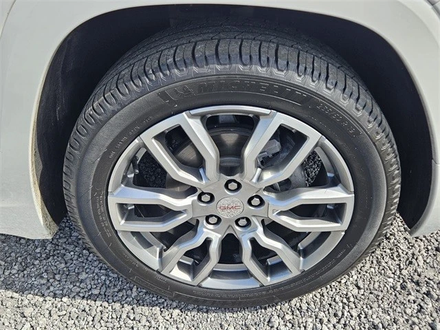 2022 GMC Terrain - Image 16 of 21