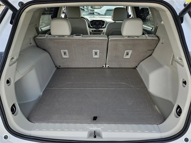 2022 GMC Terrain - Image 13 of 21