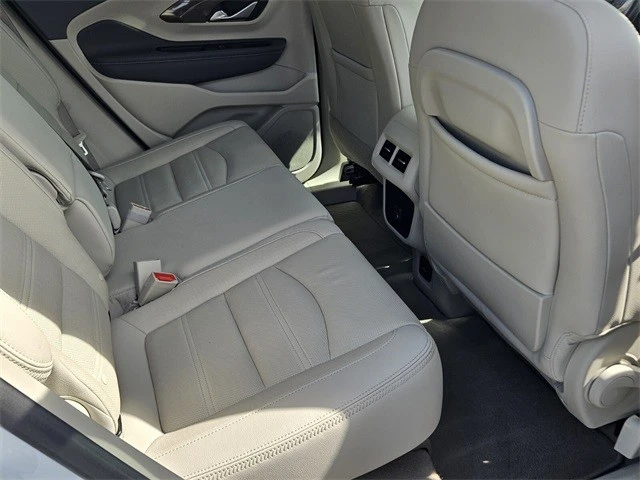2022 GMC Terrain - Image 14 of 21