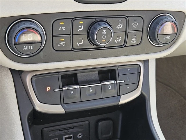 2022 GMC Terrain - Image 19 of 21