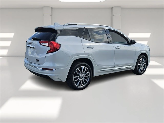 2022 GMC Terrain - Image 5 of 21