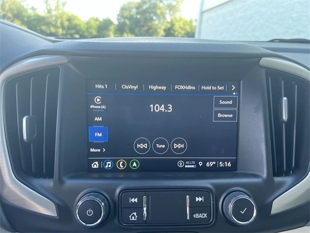 2022 GMC Terrain - Image 13 of 21