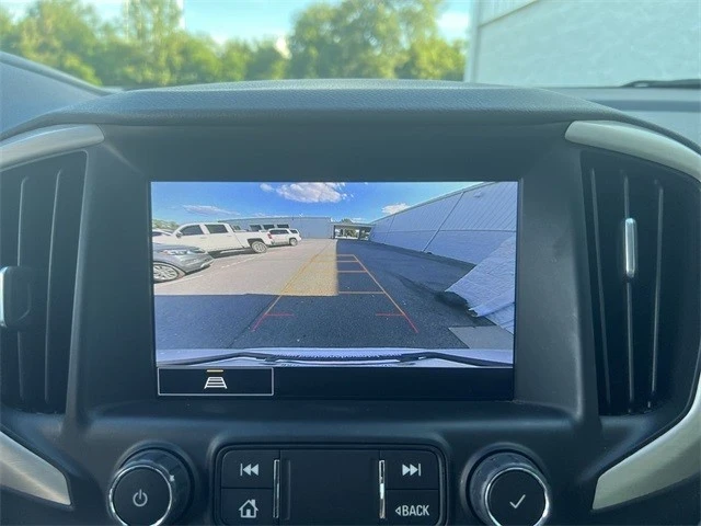 2022 GMC Terrain - Image 15 of 21