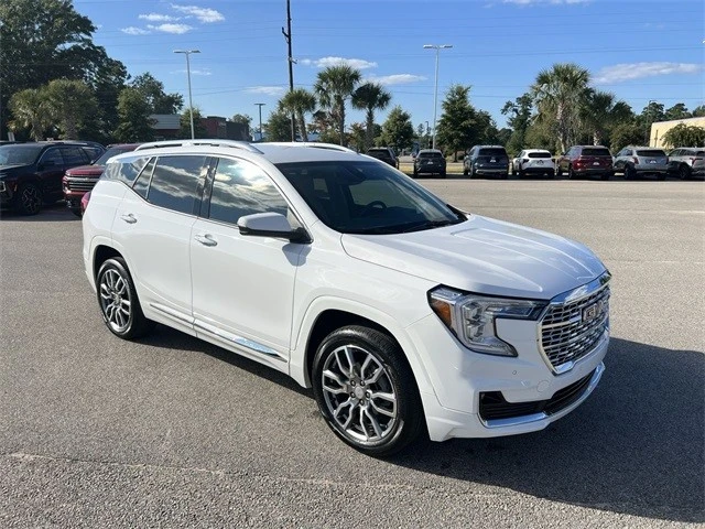 2022 GMC Terrain - Image 2 of 12