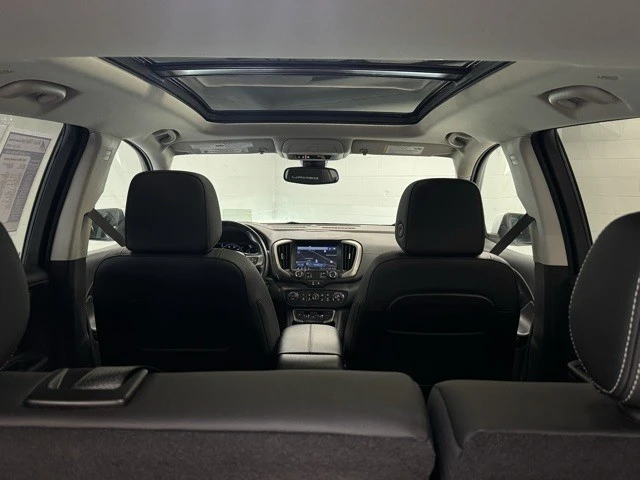 2022 GMC Terrain - Image 11 of 12