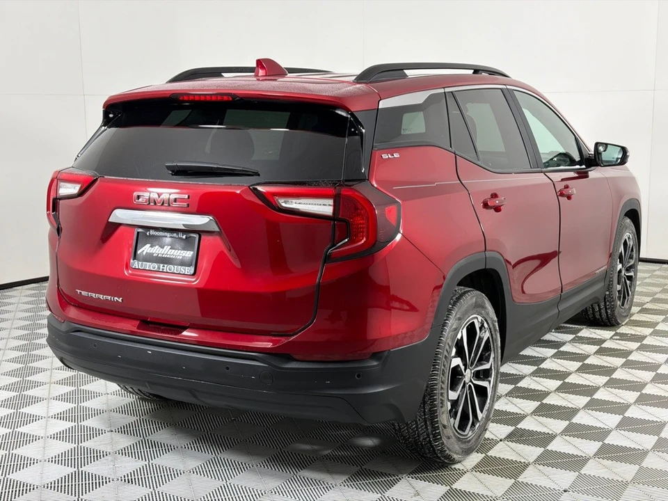 2022 GMC Terrain - Image 5 of 12