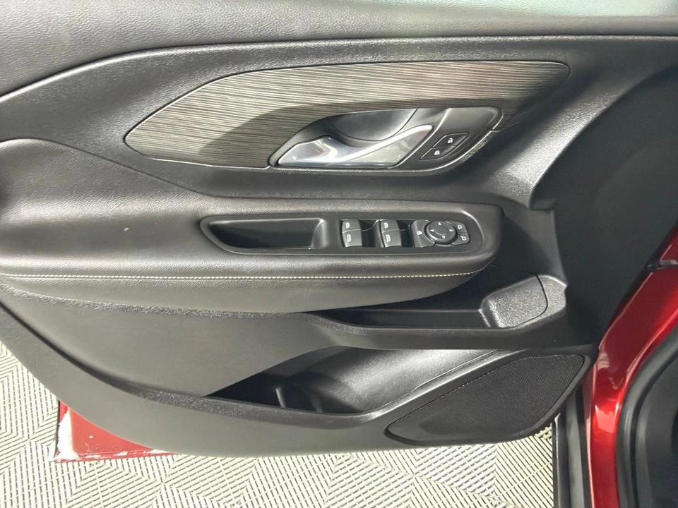 2022 GMC Terrain - Image 11 of 12