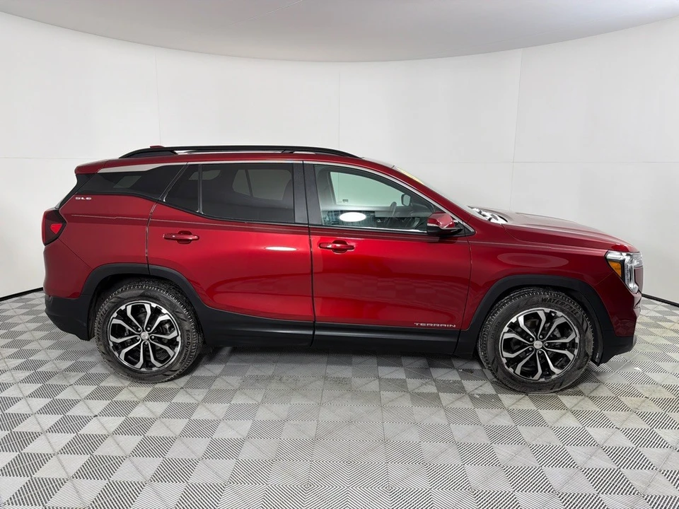 2022 GMC Terrain - Image 4 of 12