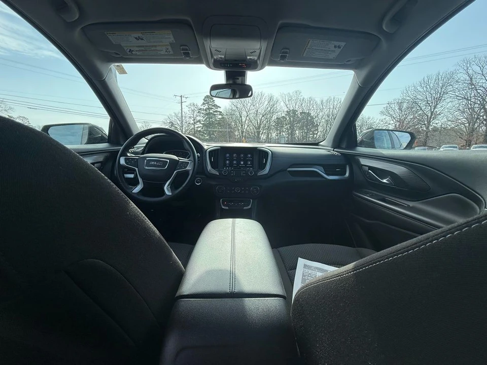 2022 GMC Terrain - Image 16 of 21