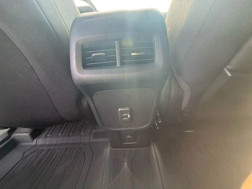 2022 GMC Terrain - Image 11 of 21