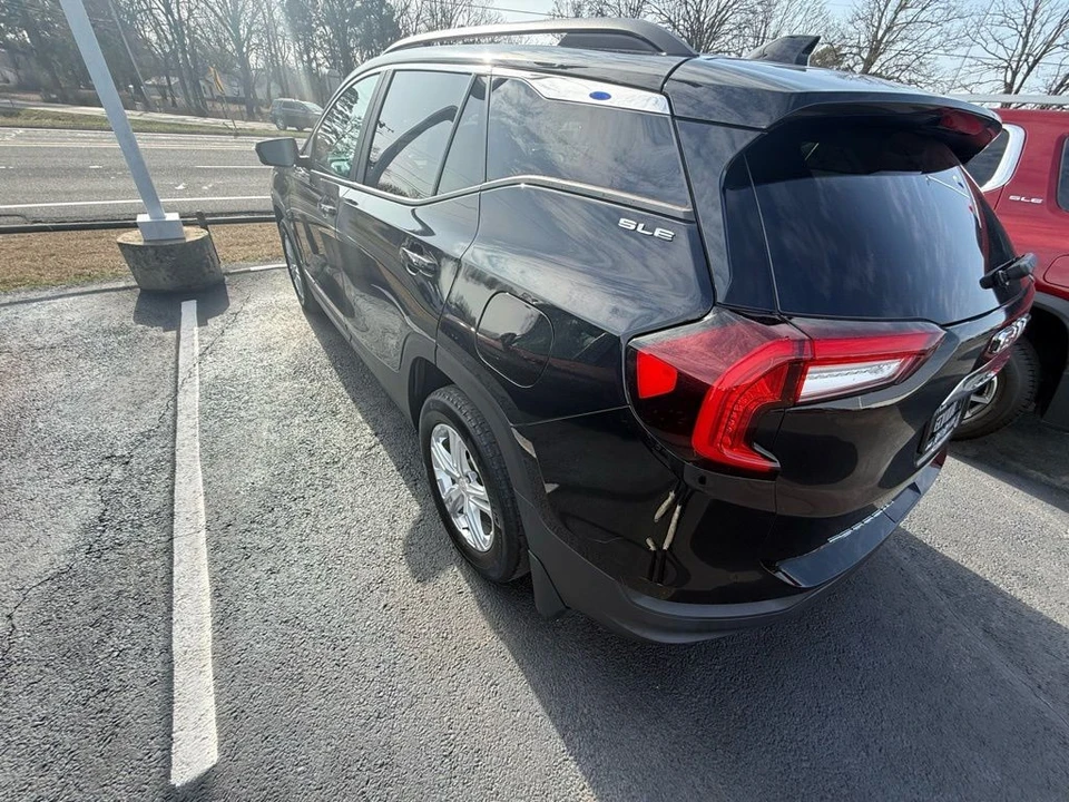 2022 GMC Terrain - Image 4 of 21