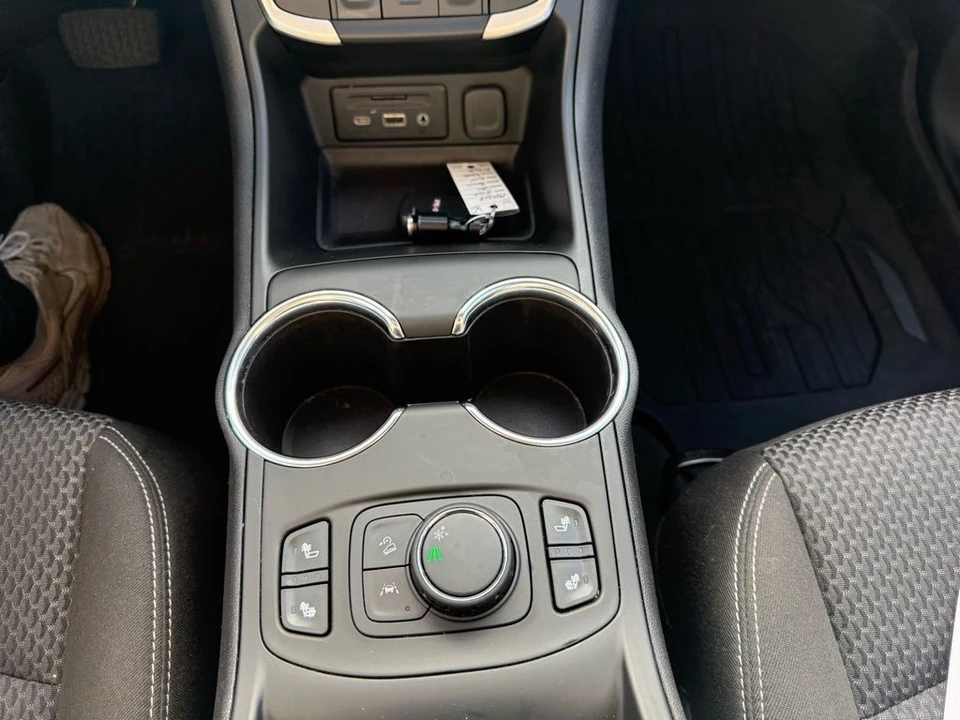 2022 GMC Terrain - Image 21 of 21