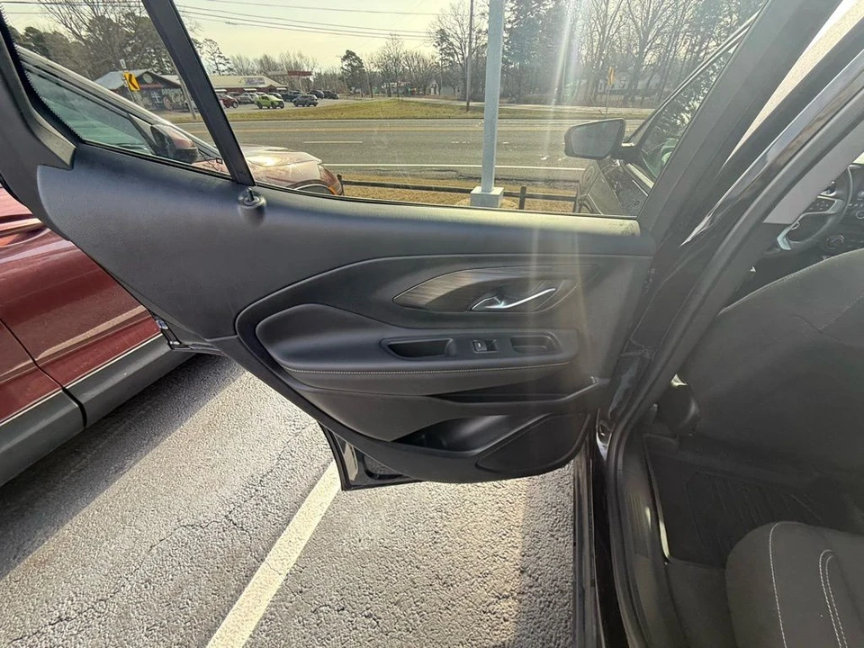 2022 GMC Terrain - Image 12 of 21