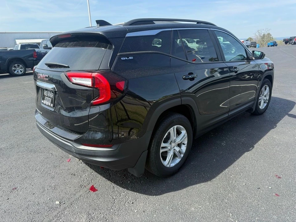 2022 GMC Terrain - Image 5 of 21