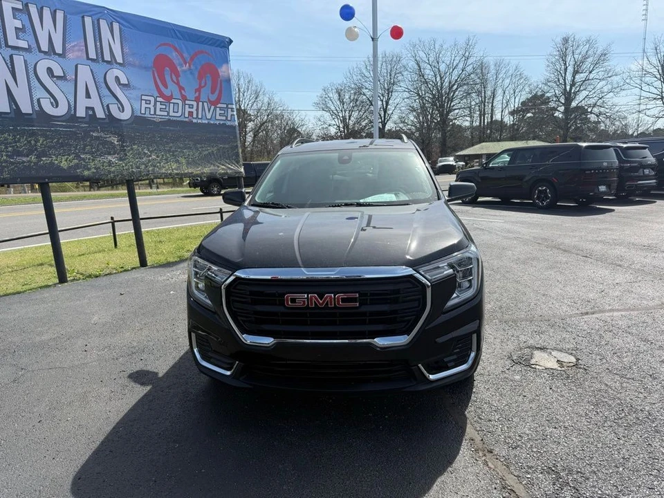 2022 GMC Terrain - Image 2 of 21