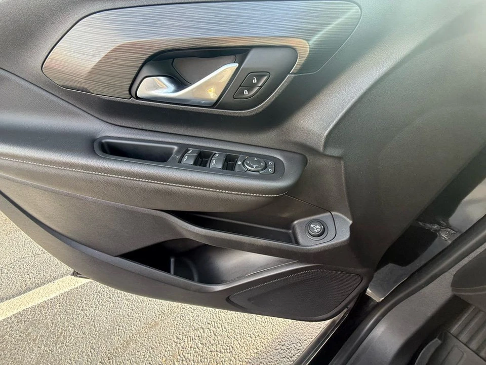 2022 GMC Terrain - Image 15 of 21