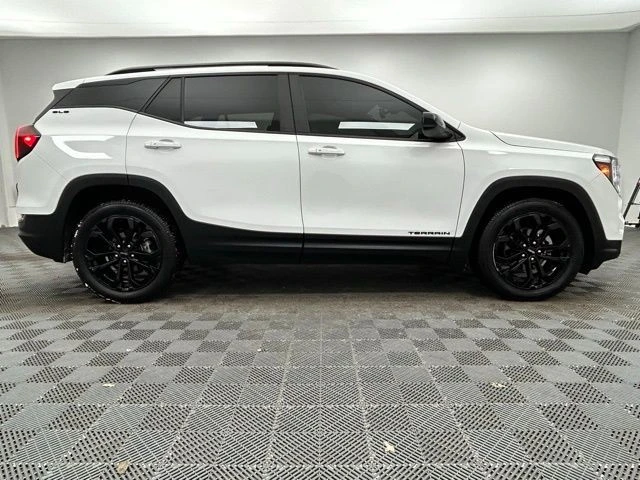 2022 GMC Terrain - Image 11 of 12