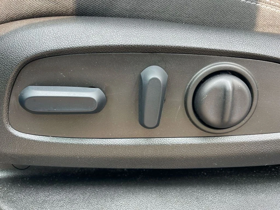 2022 GMC Terrain - Image 10 of 12