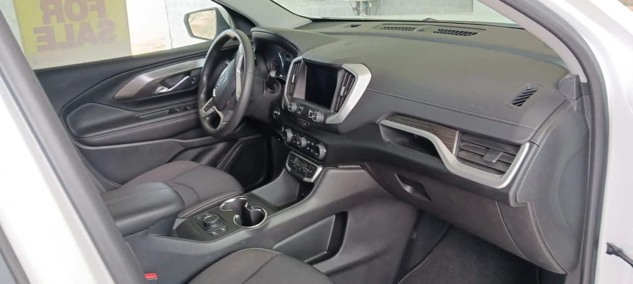 2022 GMC Terrain - Image 18 of 21