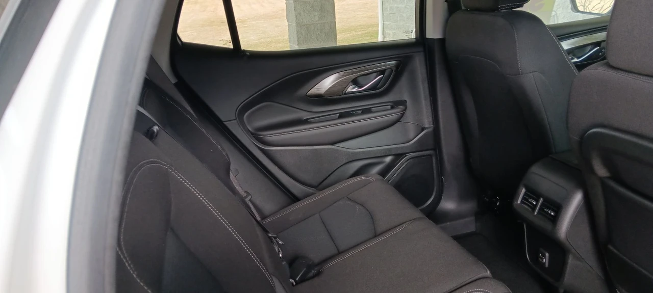 2022 GMC Terrain - Image 14 of 21
