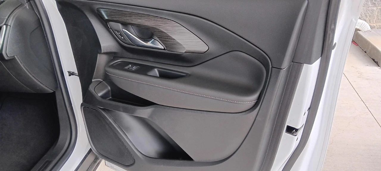 2022 GMC Terrain - Image 17 of 21