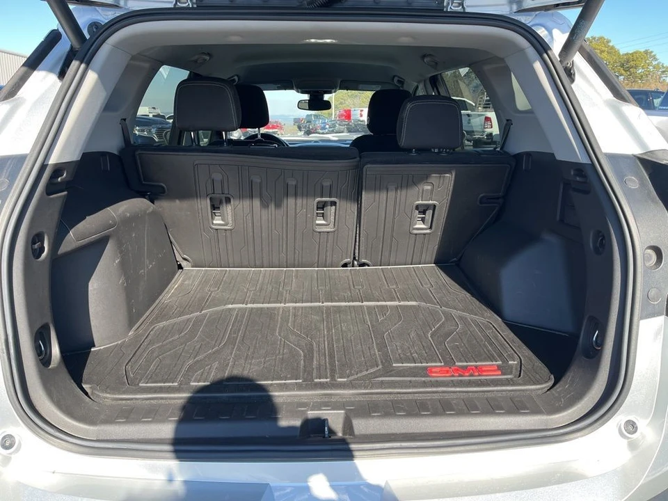 2022 GMC Terrain - Image 10 of 12