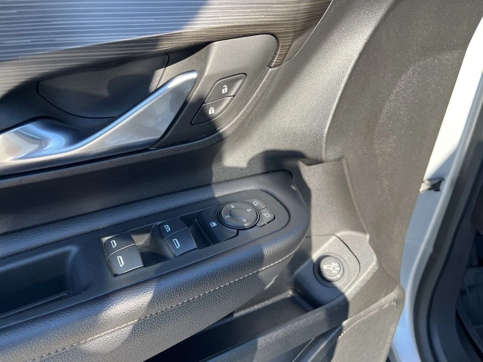 2022 GMC Terrain - Image 15 of 21