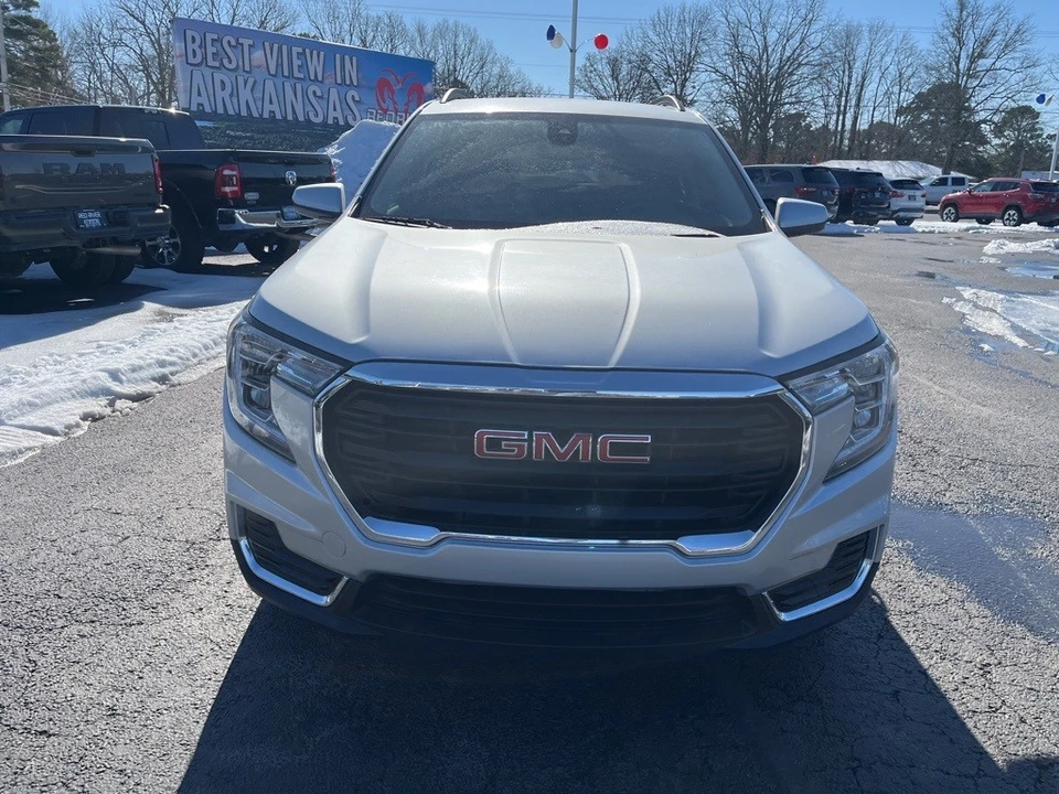 2022 GMC Terrain - Image 2 of 12