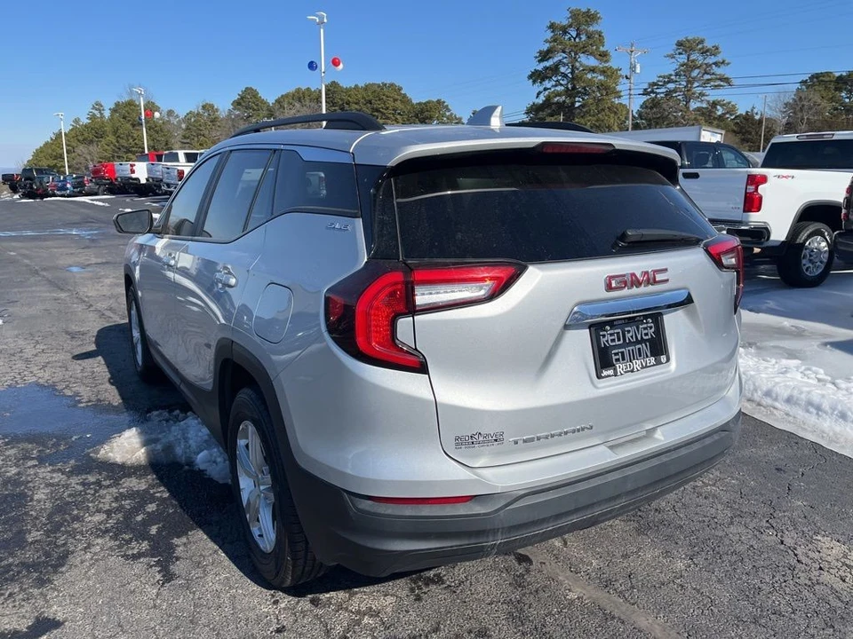2022 GMC Terrain - Image 7 of 21