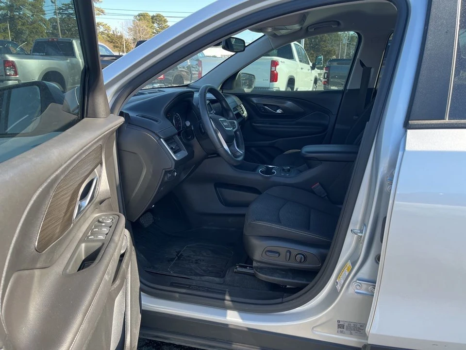 2022 GMC Terrain - Image 14 of 21
