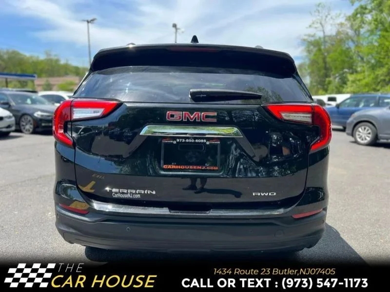 2022 GMC Terrain - Image 6 of 12