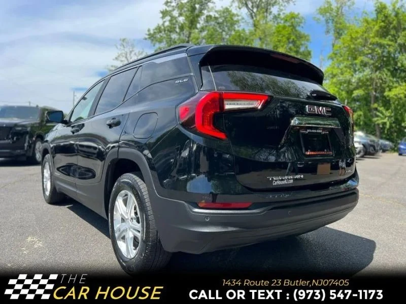 2022 GMC Terrain - Image 11 of 12