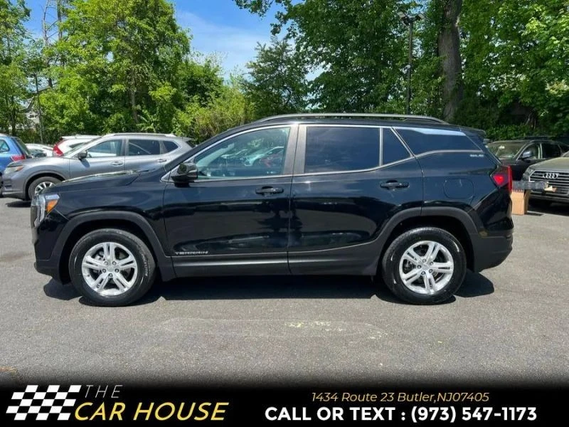 2022 GMC Terrain - Image 10 of 12