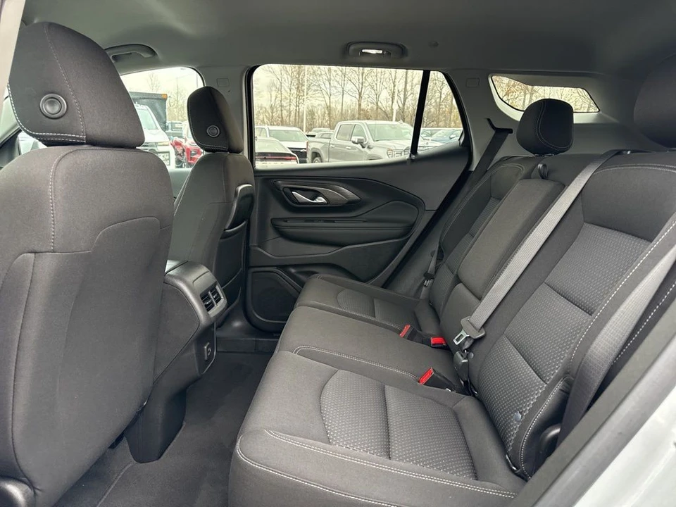 2022 GMC Terrain - Image 11 of 12